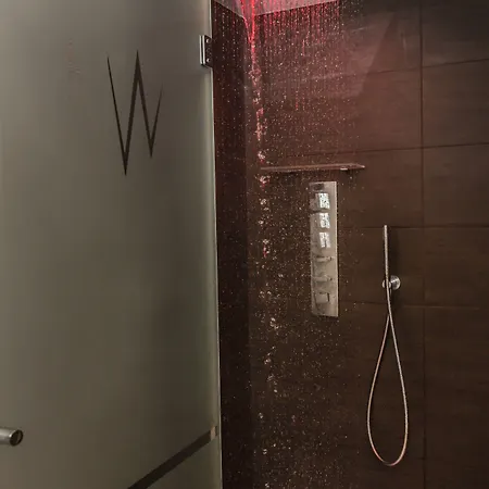 فندق وايت أنجل 4*