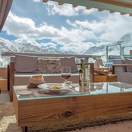Hotel White Angel 4*