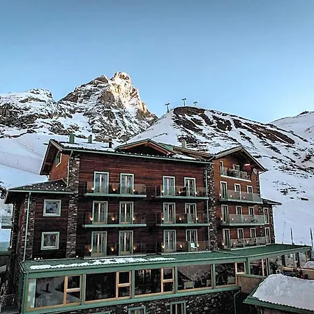 White Angel Breuil-Cervinia