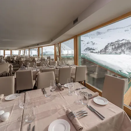 Hotel White Angel 4*
