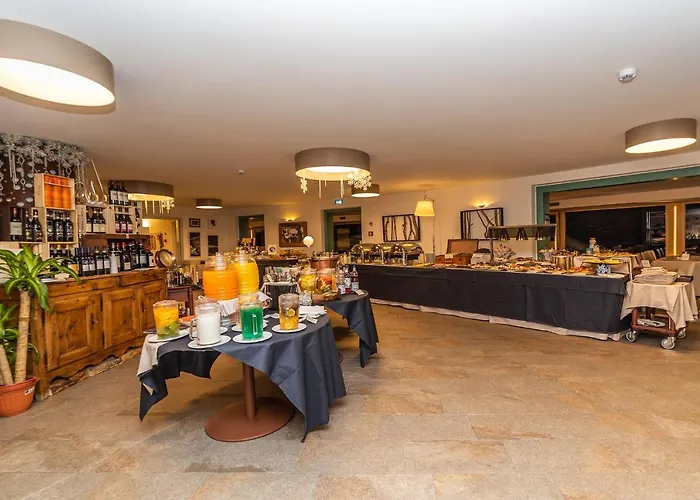 Hotel White Angel 4*