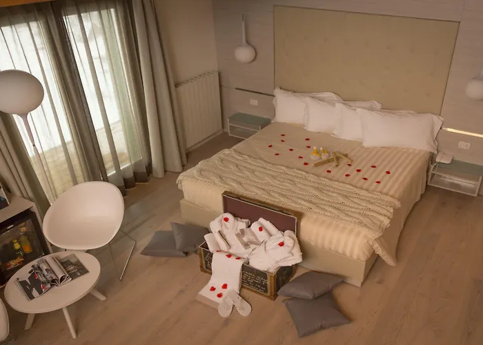 Hotel White Angel 4*