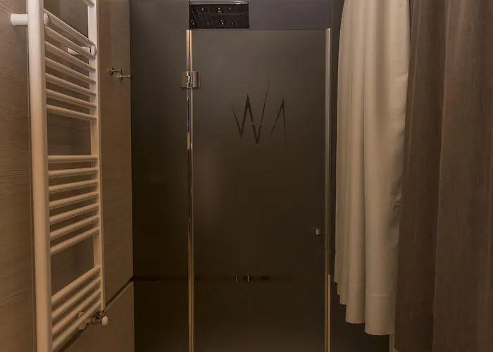 Hotel White Angel 4*