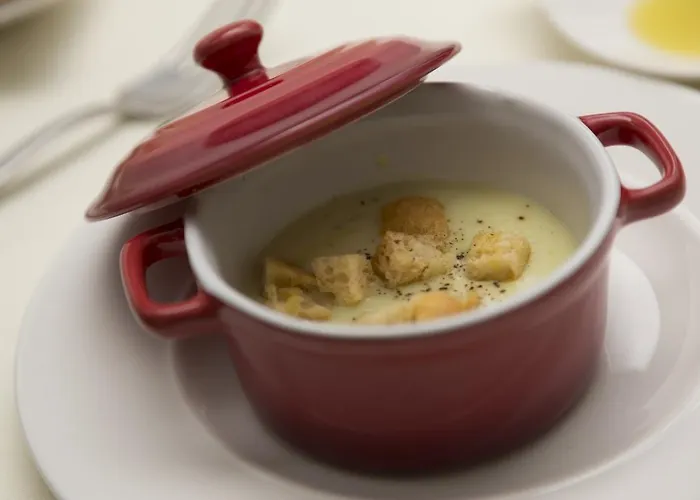 Hotel White Angel 4*